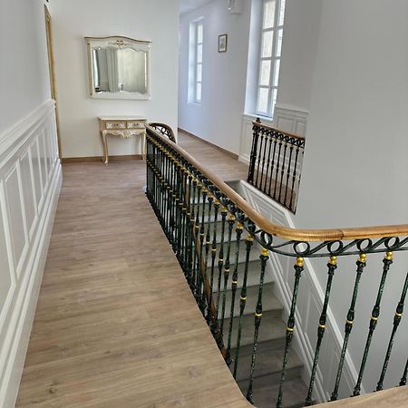 Studio Familial Du Cloitre Нарбонна Экстерьер фото